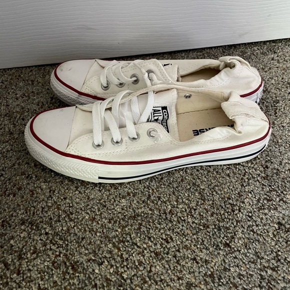 Converse White Canvas Sneakers Classic Low-Top Design w/ elastic back. - Picture 2 of 4